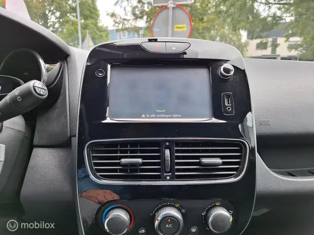 Renault Clio ESTATE 0.9 TCe LIMITED 2018 Benzine 23