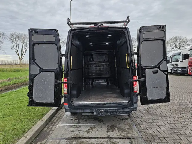 MAN TGE 3.180 2023 Diesel 12