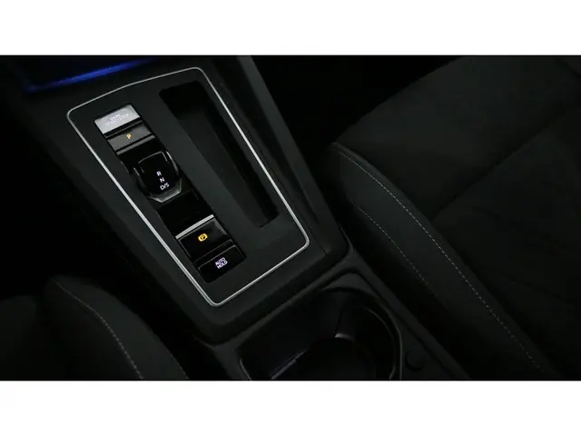 Volkswagen Golf 1.5 eTSI 150pk DSG Style 2021 Benzine 17