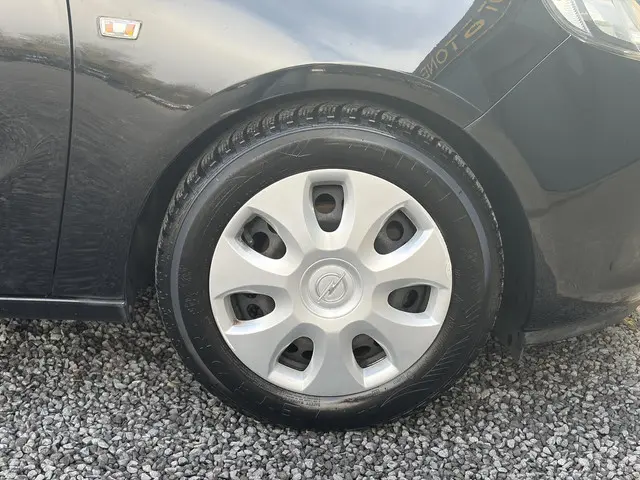 Opel ADAM 1.2 2014 Benzine 22