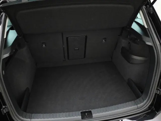 Škoda Karoq 1.0TSI/115PK Selection 2025 Benzine 19