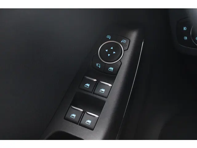 Ford Puma 1.0 EcoBoost Hybrid Titanium 2023 Benzine 18