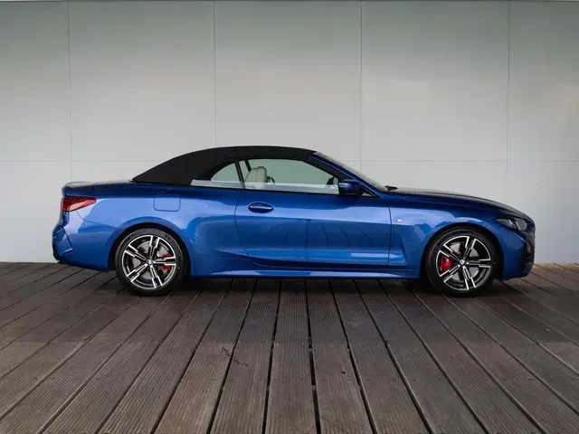 BMW 4 Serie Cabrio 420i 2025 Benzine 4