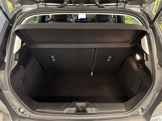 Ford Fiesta 1.1 Trend 2021 Benzine 25