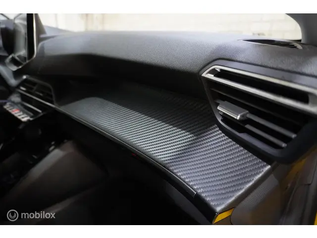 Peugeot 208 1.2 PureTech Allure Pack 2023 Benzine 20