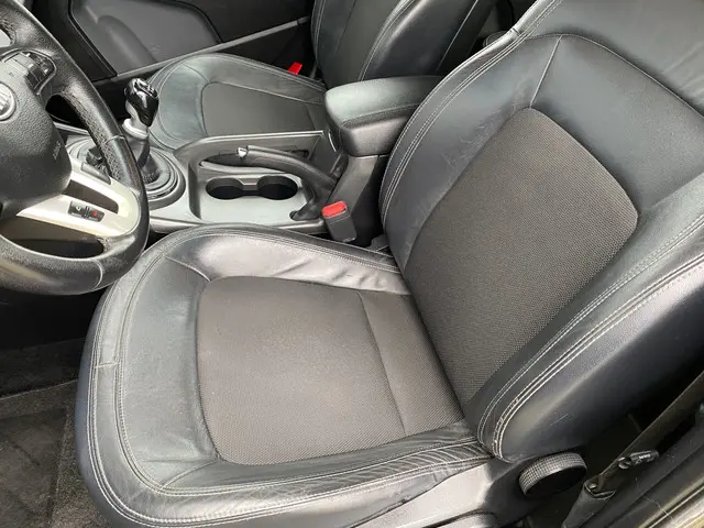 Kia Sportage 1.6 GDI X-ecutive Plus Pack 2012 Benzine 14