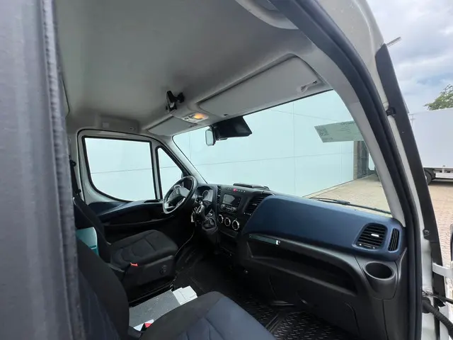 Iveco Daily 35S14 2.3 2021 Diesel 8