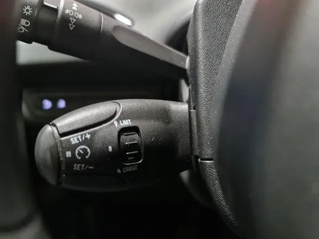 Peugeot 208 1.2 VTi Envy 2014 Benzine 22