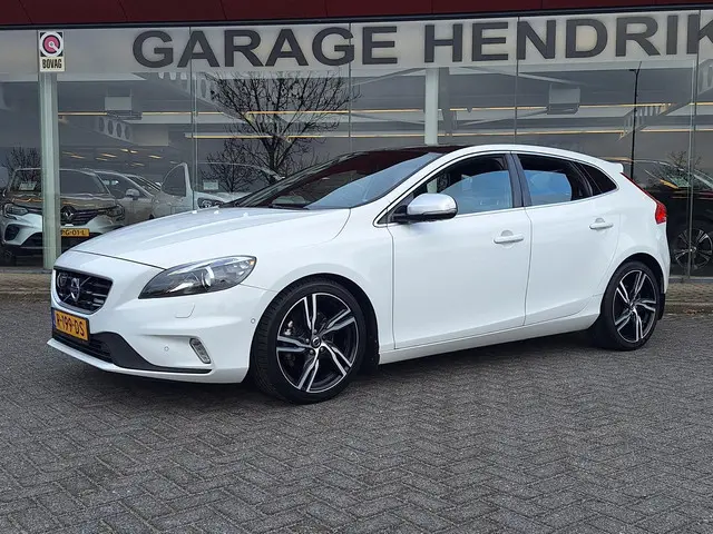 Volvo V40 1.6 T4 R-Design Automaat 2013 Benzine 3