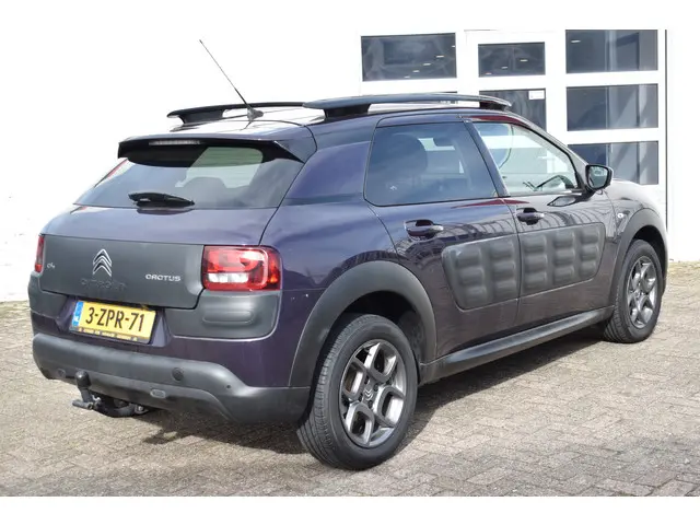 Citroën C4 Cactus PureTech 110 Shine 2015 Benzine 3