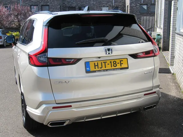 Honda CR-V 2.0 e:PHEV Advance Tech 2024 Hybride Benzine 12