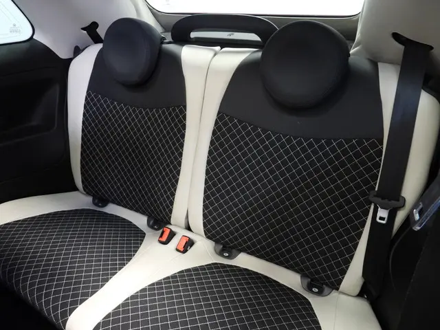 Fiat 500C 1.0 Cabrio Hybrid Dolcevita 2021 Benzine 21