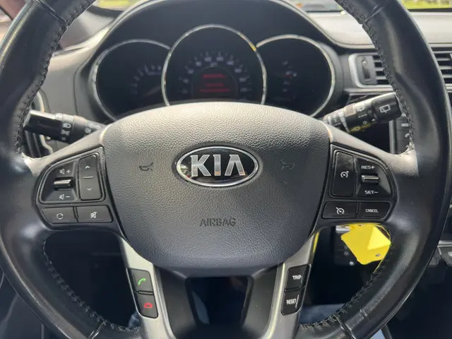Kia Rio DynamicLine 2015 Benzine 4