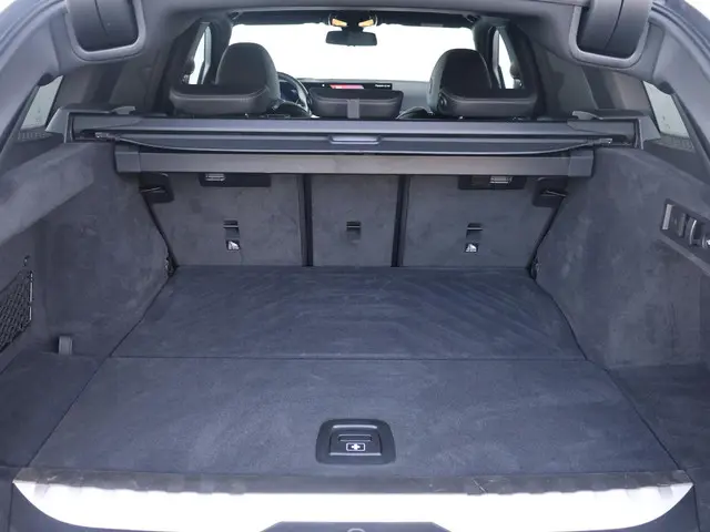 BMW 3 Serie Touring 320e 2024 Hybride Benzine 16