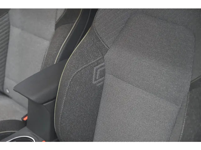 Renault Captur Mild Hybrid 160 Techno 2025 Benzine 25