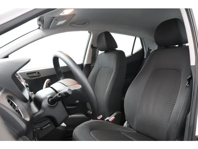 Hyundai i10 1.0i Comfort 2018 Benzine 10