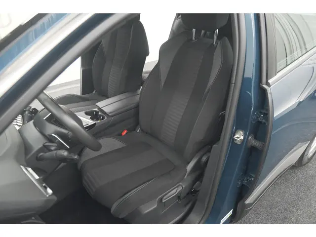 Peugeot 5008 PureTech 130 EAT8 Active Pack 2023 Benzine 26