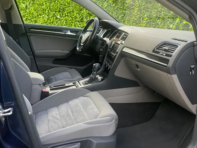 Volkswagen Golf 1.4 TSI Highline/Automaat 2013 Benzine 12