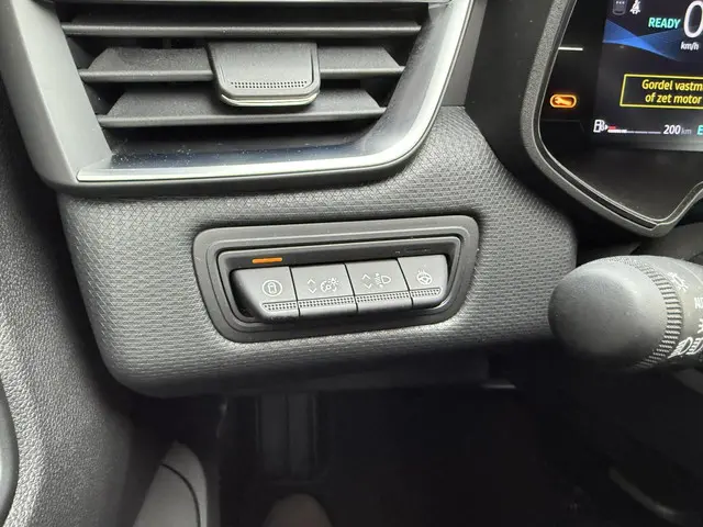 Mitsubishi Colt 1.6 HEV Intense+ 2024 Hybride Benzine 18