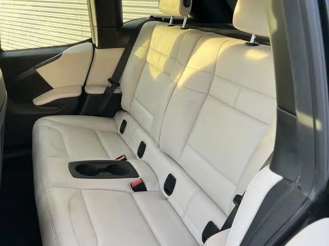 BMW i3 Basis 94Ah 33 kWh 2017 Elektrisch 7