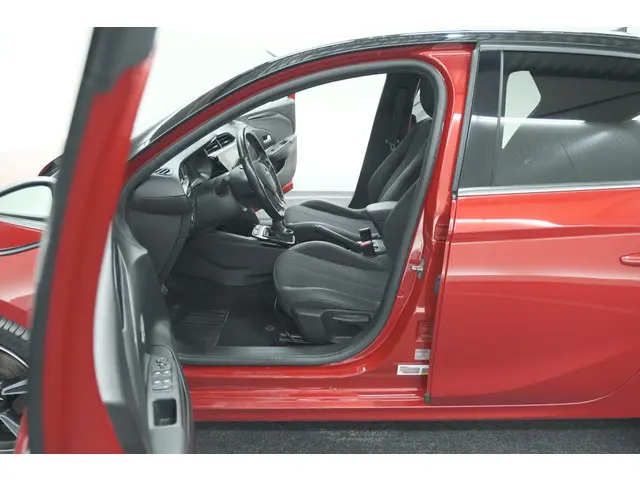 Opel Corsa 1.2 Turbo 100 Ultimate 2023 Benzine 28