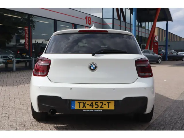 BMW 1 Serie 118i Business+ 2013 Benzine 14