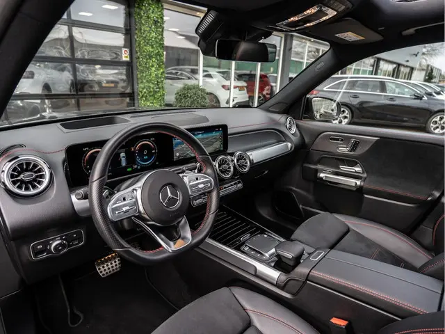 Mercedes-Benz EQB 250 AMG Line 67 kWh 2022 Elektrisch 14