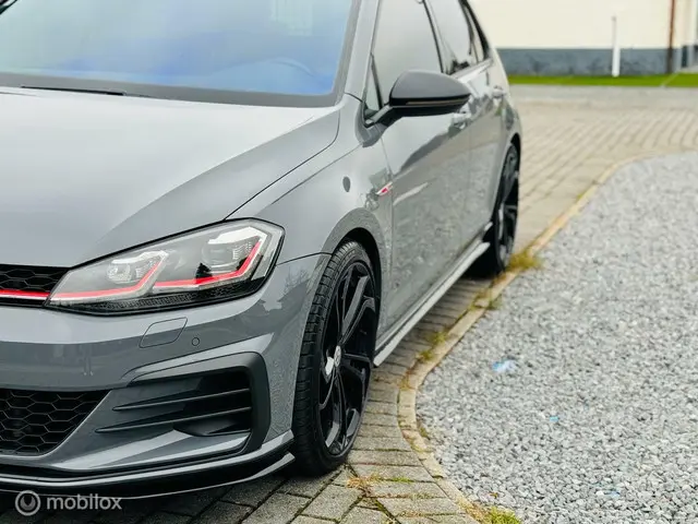 Volkswagen Golf 2.0 TSI GTI TCR 2019 Benzine 9