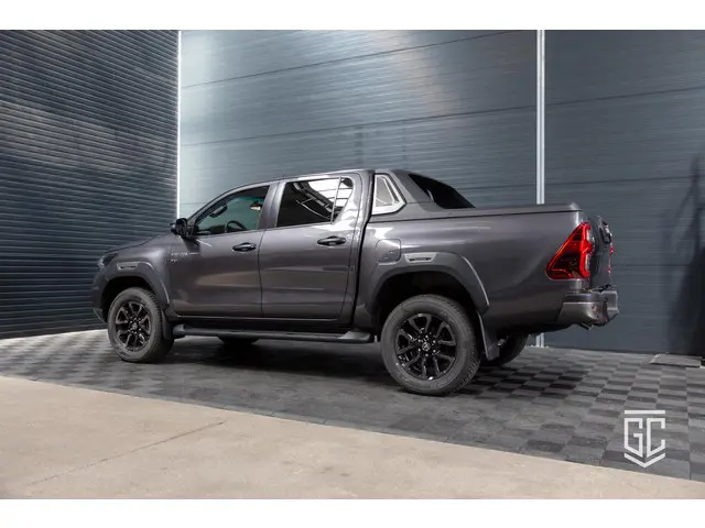 Toyota Hilux 4.0 Double Cab Adventure 2024 Benzine 5
