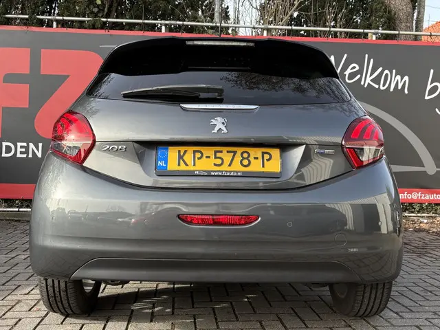Peugeot 208 1.2 PureTech Allure 2016 Benzine 11