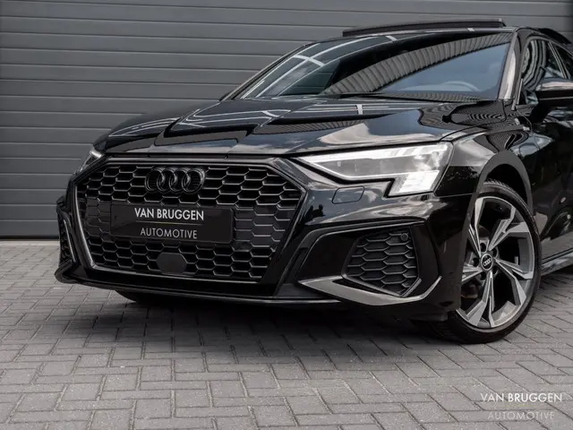 Audi A3 Limousine 35 TFSI S-Line 2022 Benzine 30