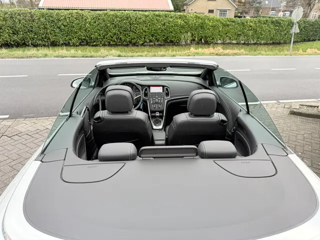 Opel Cascada 1.6 Turbo Cosmo RIJKLAARPRIJS! 2015 Benzine 21