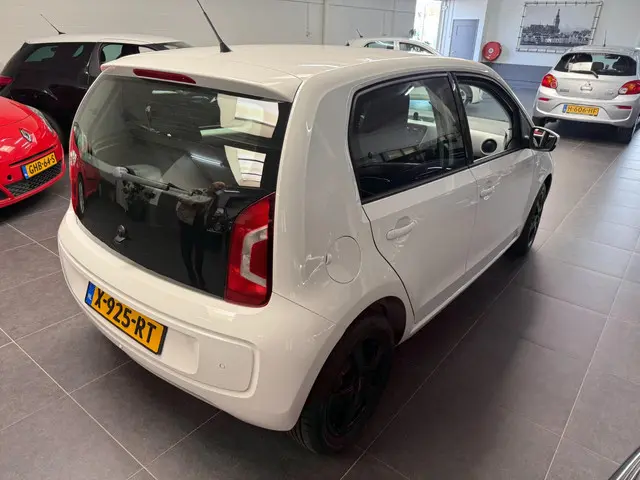 Volkswagen up! 1.0 move up! BlueMotion 2015 Benzine 7