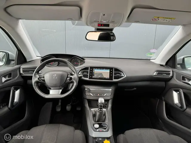 Peugeot 308 1.6 THP Allure VERKOCHT! 2014 Benzine 14