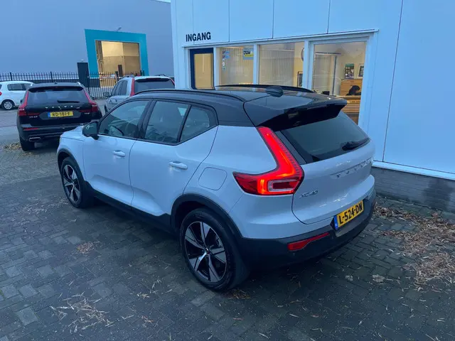 Volvo XC40 Recharge P8 AWD R-Design 2021 Elektrisch 9