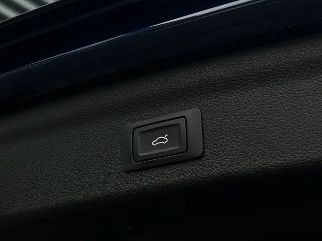 Audi Q3 45 TFSI e S edition 2023 Hybride Benzine 27