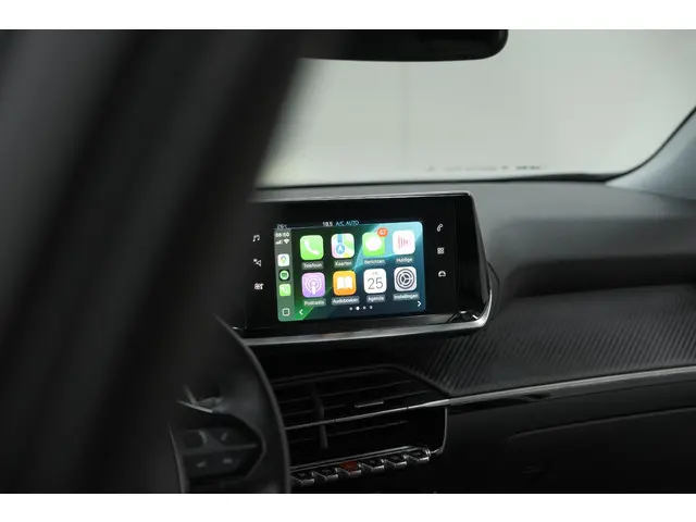 Peugeot 2008 PureTech 130 EAT8 Allure 2022 Benzine 56