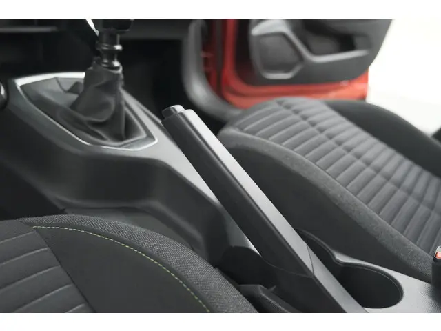 Peugeot 208 PureTech 100 Active 2024 Benzine 45