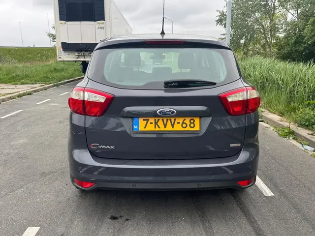 Ford C-MAX 1.0 Titanium / NAP / AIRCO 2013 Benzine 6