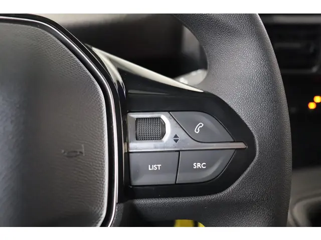 Peugeot Partner 1.5 BlueHDi 100 S&S L1 2023 Diesel 12