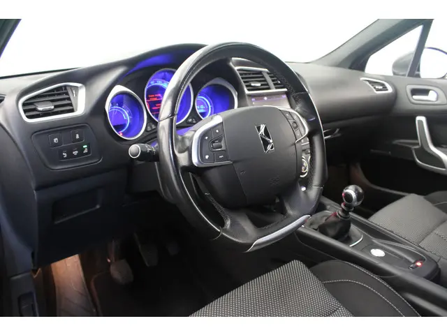DS DS 4 1.2 PureTech Chic 2017 Benzine 10
