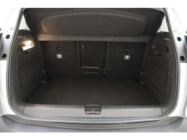 Opel Crossland 1.2 Turbo Elegance 2024 Benzine 10