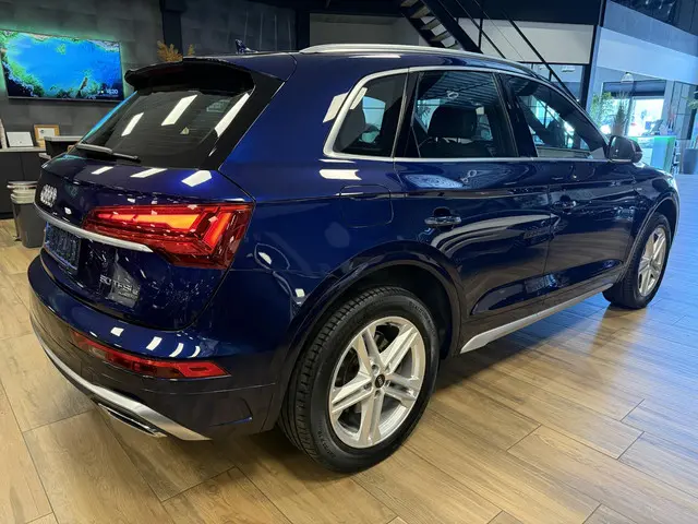 Audi Q5 50 TFSI e S edition 2022 Hybride Benzine 4
