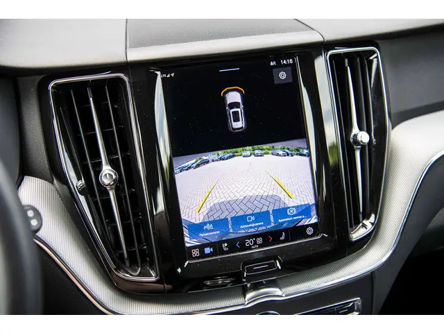 Volvo XC60 B5 Plus Dark 2022 Benzine 22