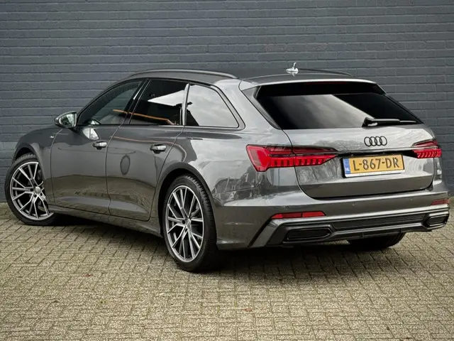 Audi A6 Avant 40 TFSI S edition 2021 Benzine 2