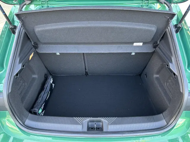 Renault Clio 1.8 Hybrid 160 techno 2026 Hybride Benzine 6