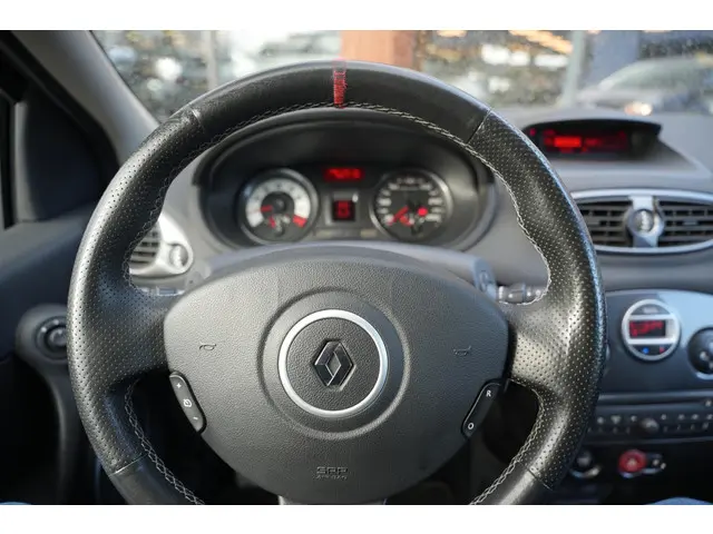 Renault Clio 2.0 RS 2013 Benzine 25