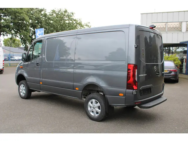 Mercedes-Benz Sprinter 319 CDI 4x4 AWD L2H1 2024 Diesel 15