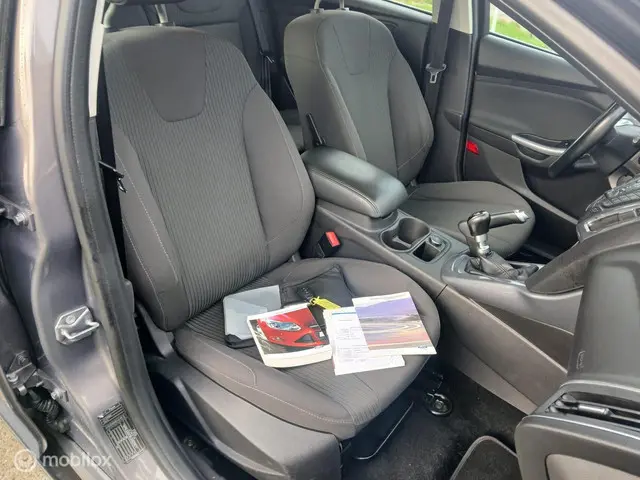 Ford Focus Wagon 1.0 EcoBoost Titanium 2013 Benzine 20