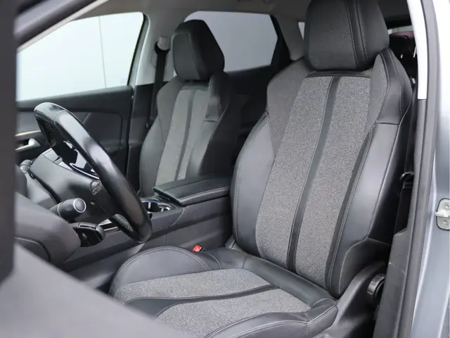 Peugeot 3008 1.2 PureTech Allure 2019 Benzine 4